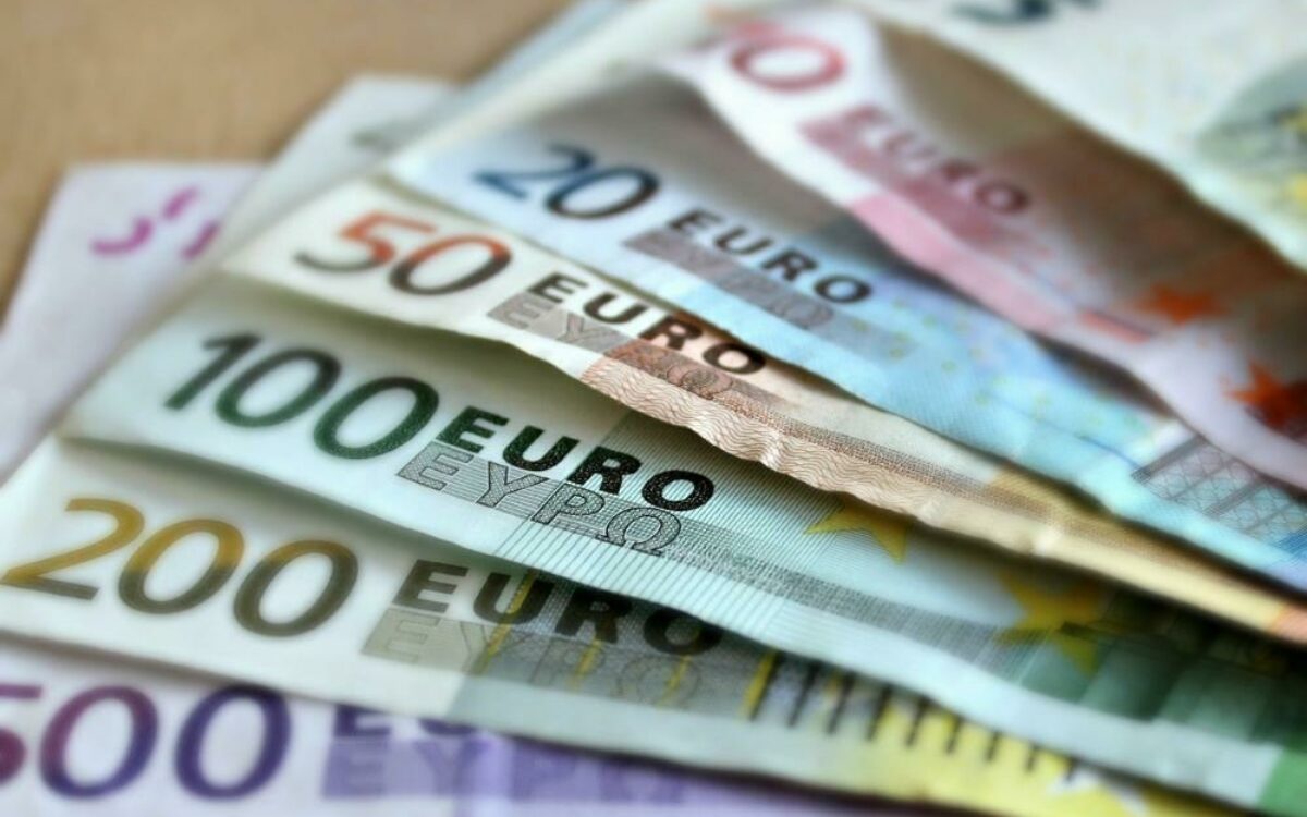 1610547451bank note 209104 1920 1610547451bank note 209104 1920